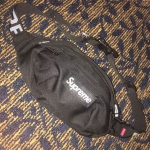 Supreme Fannypack